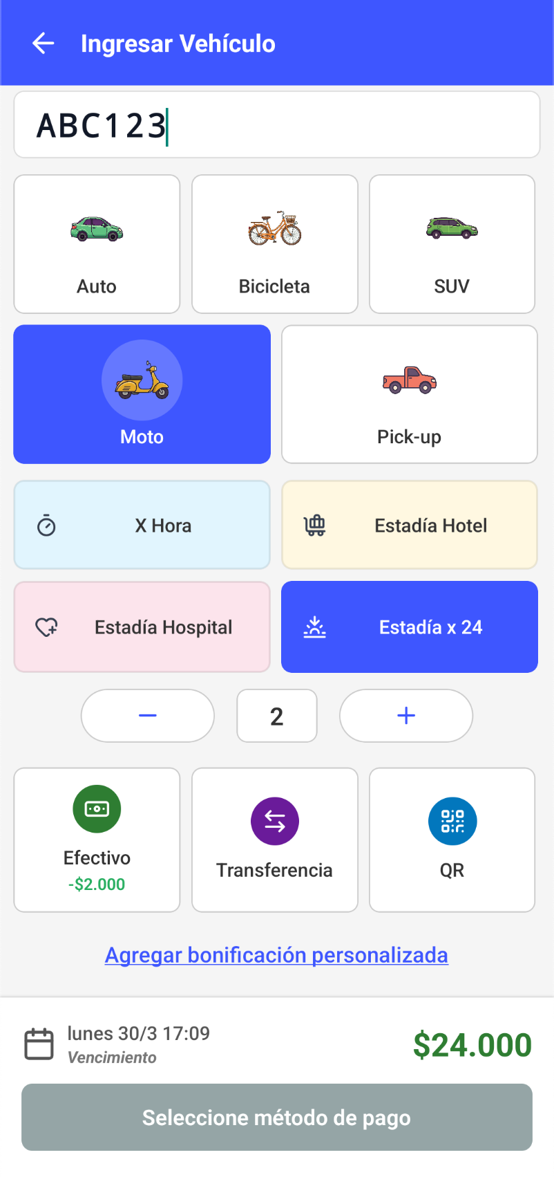 Ingreso de vehículo en Parqueo